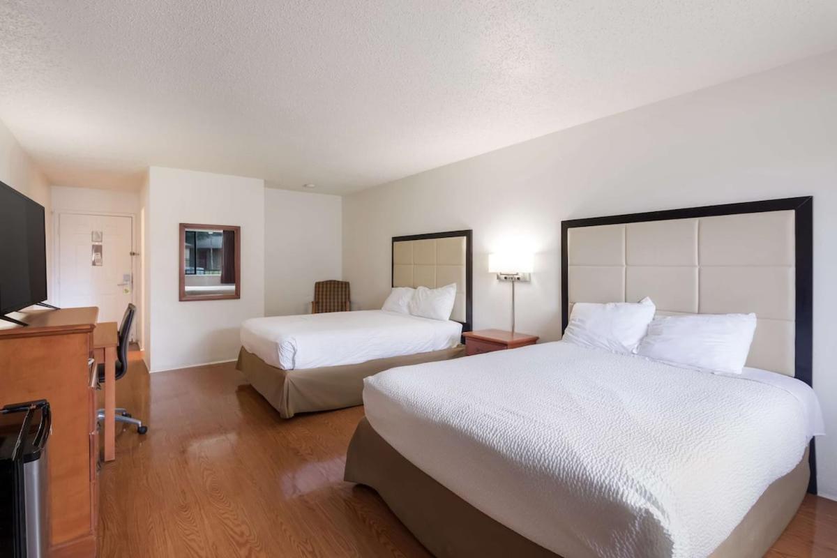 Americas Best Value Inn Lockhart Tx Экстерьер фото